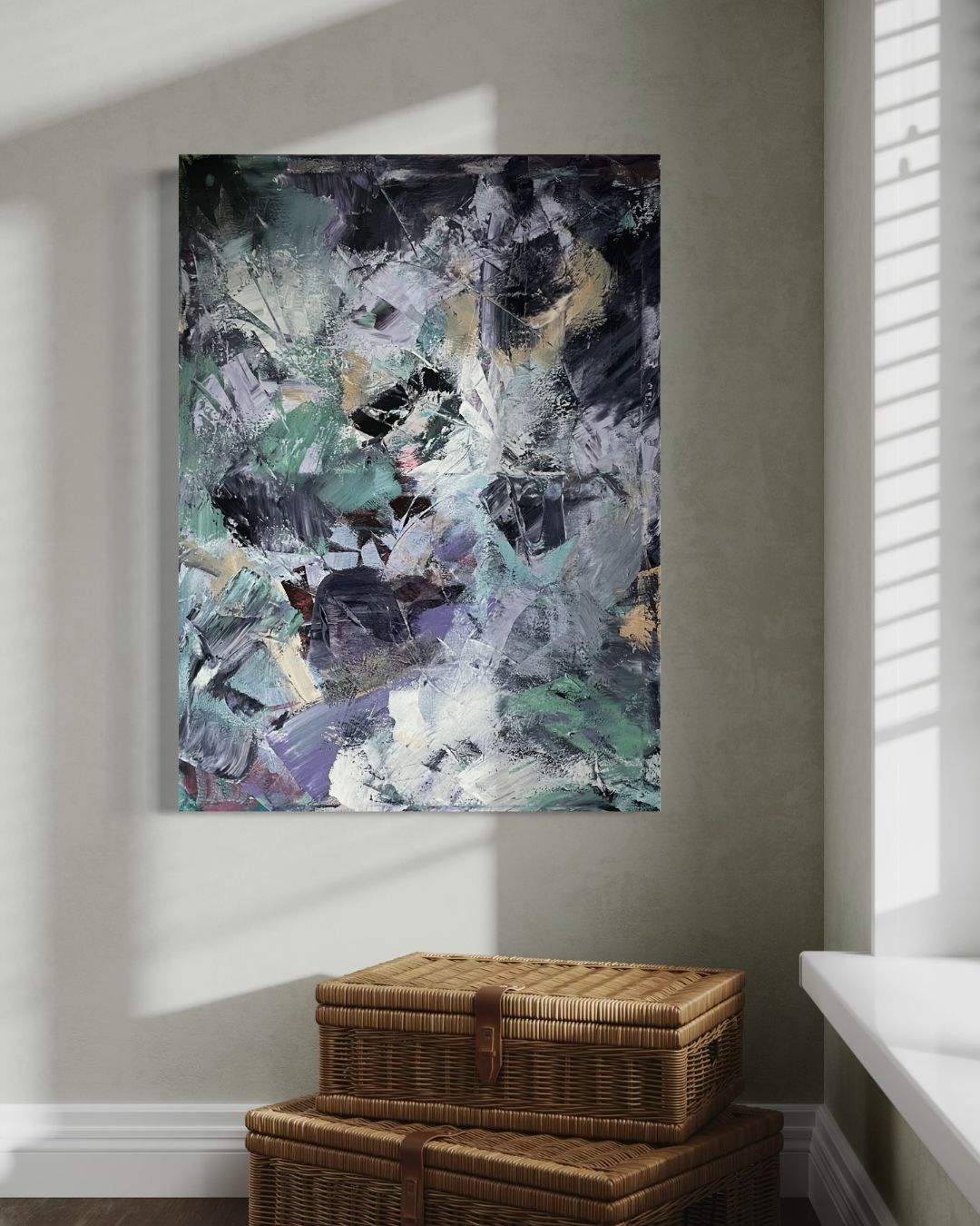 Energisk maleri i lilla og grønntoner. Utstråler masse energi. Abstrakte former. Skal et unikt hjem med dette på veggen. 